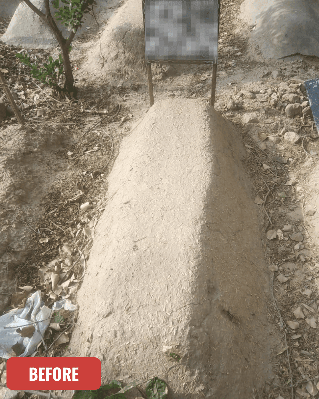Grave before cleaning in Karachi